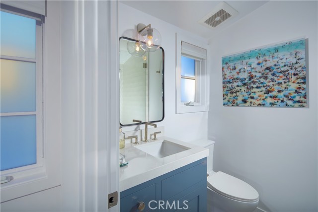 Detail Gallery Image 23 of 30 For 418 Larkspur, Corona Del Mar,  CA 92625 - 4 Beds | 4 Baths