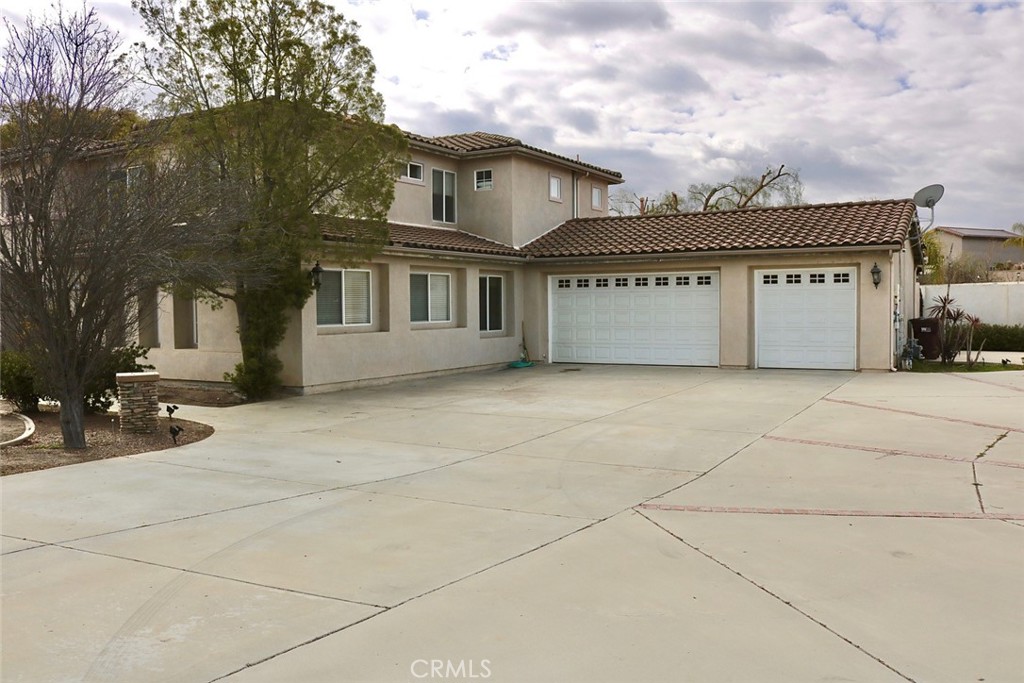 17719 Seven Springs Way