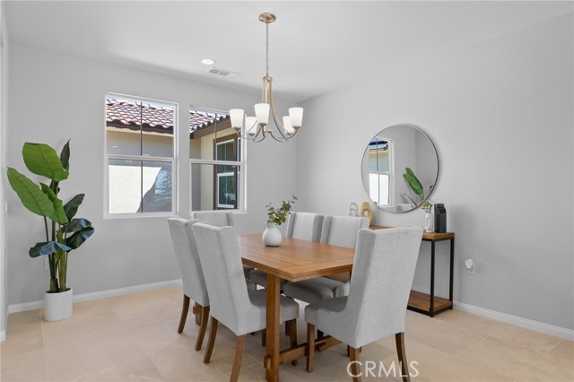 Image 6 of 72 For 5613 Levanto