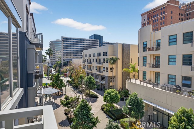 Detail Gallery Image 40 of 46 For 150 the Promenade #415,  Long Beach,  CA 90802 - 2 Beds | 2 Baths