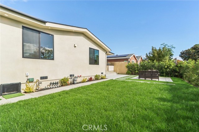 Detail Gallery Image 55 of 72 For 8006 Lloyd Ave, North Hollywood,  CA 91605 - 7 Beds | 6 Baths