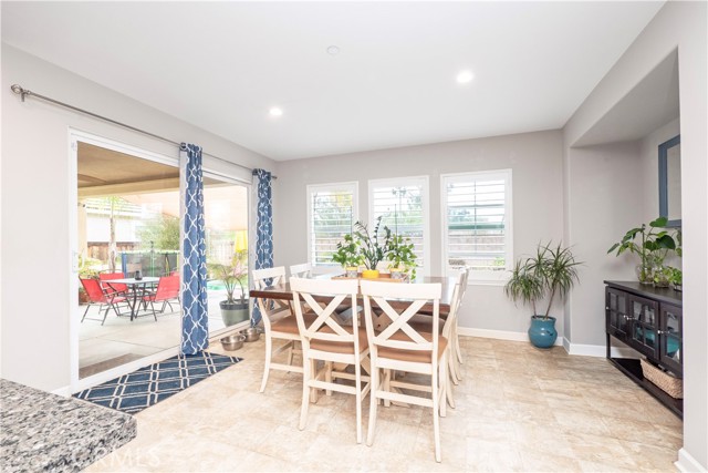 Detail Gallery Image 5 of 52 For 29545 Acadia Ct, Menifee,  CA 92585 - 5 Beds | 3/1 Baths