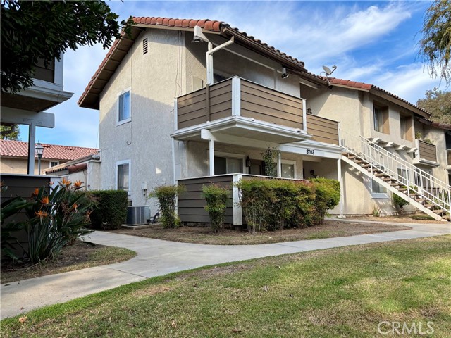 Detail Gallery Image 2 of 17 For 3703 Country Oaks #B,  Ontario,  CA 91761 - 1 Beds | 1 Baths