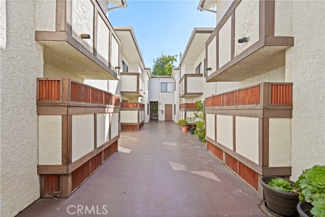 6250 Fulton, 108 photo 25