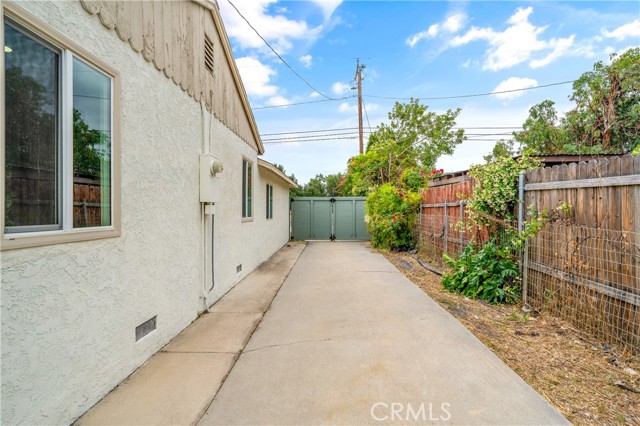 Detail Gallery Image 20 of 27 For 629 Ford St, Corona,  CA 92879 - 4 Beds | 2 Baths