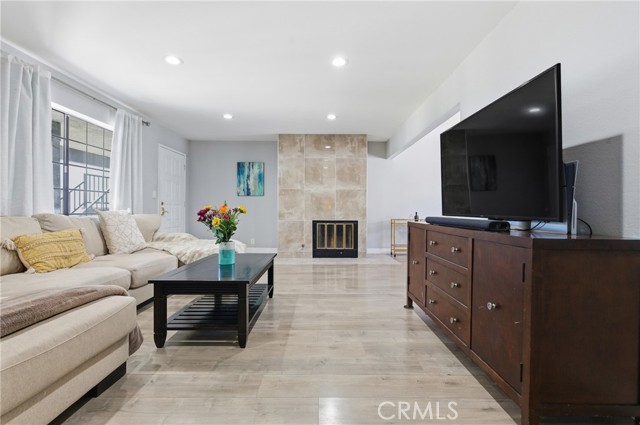 Detail Gallery Image 3 of 48 For 2599 Walnut #135,  Signal Hill,  CA 90755 - 2 Beds | 2 Baths