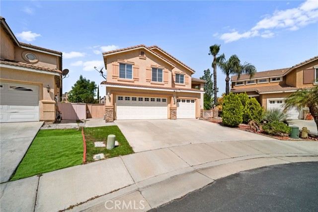 Detail Gallery Image 2 of 65 For 29 Villa Roma, Lake Elsinore,  CA 92532 - 4 Beds | 2/1 Baths