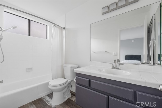 Detail Gallery Image 31 of 46 For 5100 Riverton Ave #14,  North Hollywood,  CA 91601 - 3 Beds | 2/1 Baths