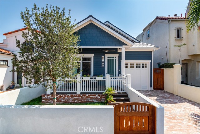 Detail Gallery Image 2 of 33 For 162 Pomona Ave, Long Beach,  CA 90803 - 2 Beds | 2 Baths