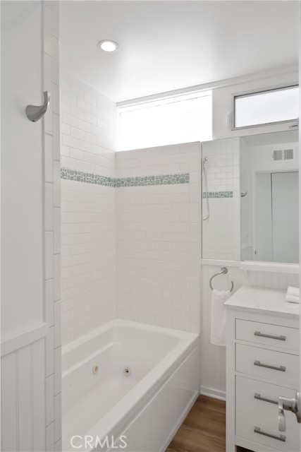 317 8th Street, Manhattan Beach, California 90266, 3 Bedrooms Bedrooms, ,3 BathroomsBathrooms,Residential,Sold,8th,SB22148792