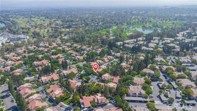 Detail Gallery Image 3 of 30 For 80 Stanford Ct #40,  Irvine,  CA 92612 - 2 Beds | 2 Baths