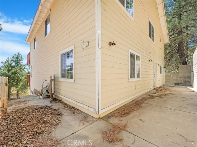 Detail Gallery Image 21 of 46 For 30134 Enchanted Way, Running Springs,  CA 92382 - 4 Beds | 3/1 Baths
