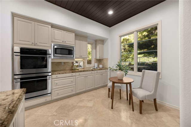 Detail Gallery Image 35 of 75 For 34 Tall Hedge, Irvine,  CA 92603 - 4 Beds | 4/1 Baths