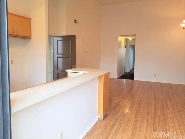 10601 Lakeside Dr S, Garden Grove CA: https://media.crmls.org/medias/74b6d046-a784-4673-9770-7a8733ced5d9.jpg