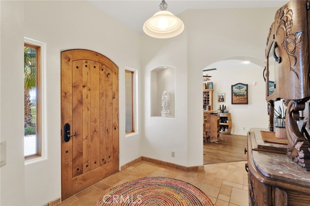 Detail Gallery Image 9 of 75 For 31024 Rabbit Springs Rd, Lucerne Valley,  CA 92356 - 4 Beds | 5 Baths