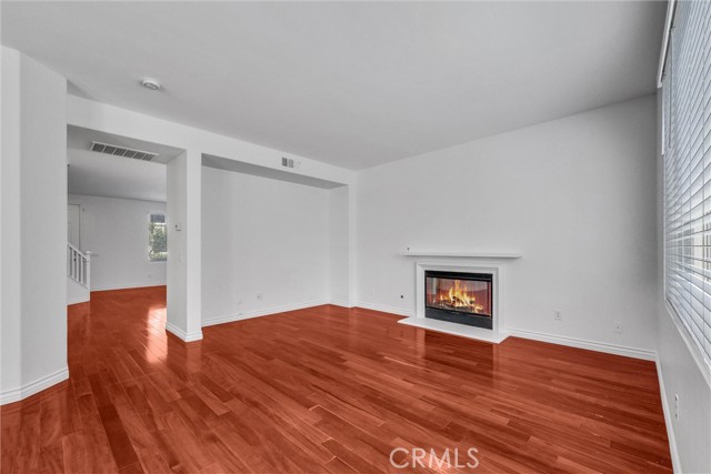 15 Birchwood, Irvine CA: https://media.crmls.org/medias/74b7e9dc-77cb-4acf-a707-27a7534f5843.jpg
