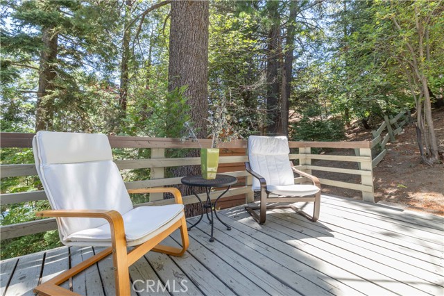 Detail Gallery Image 24 of 37 For 860 E Victoria Ct, Lake Arrowhead,  CA 92352 - 2 Beds | 1/1 Baths