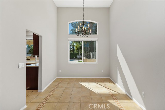 Detail Gallery Image 13 of 42 For 31665 via Cordoba, Temecula,  CA 92592 - 4 Beds | 3 Baths