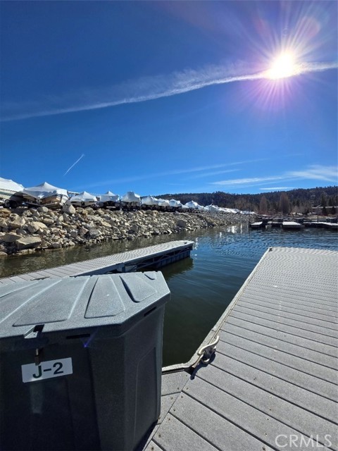 Detail Gallery Image 3 of 6 For 400 Pine Knot Blvd J-2, Big Bear Lake,  CA 92315 - – Beds | – Baths