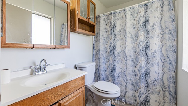 Detail Gallery Image 12 of 20 For 15970 Lindero St, Victorville,  CA 92395 - 3 Beds | 2 Baths