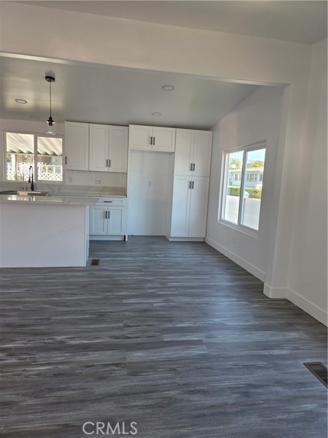 Detail Gallery Image 8 of 19 For 1456 E Philadelphia St Spc 247, Ontario,  CA 91761 - 2 Beds | 2 Baths