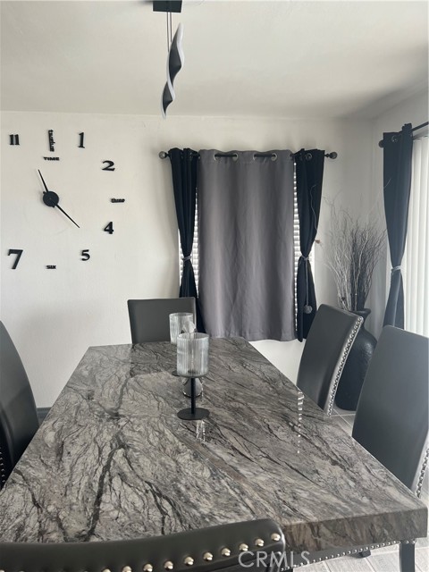 Detail Gallery Image 4 of 18 For 26259 Corona, Helendale,  CA 92342 - 3 Beds | 2 Baths