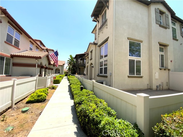 33640 Willow Haven Lane, Murrieta CA: https://media.crmls.org/medias/74b9ab77-e823-4b81-938c-5fe1af0c6355.jpg