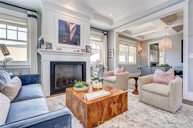 Detail Gallery Image 15 of 35 For 569 33rd, Manhattan Beach,  CA 90266 - 6 Beds | 5/1 Baths