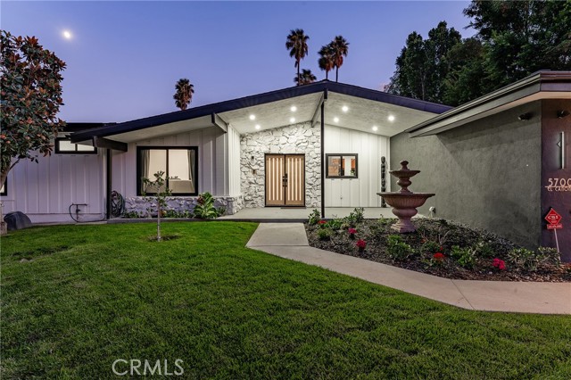 Detail Gallery Image 5 of 53 For 5700 El Canon Ave, Woodland Hills,  CA 91367 - 3 Beds | 3 Baths