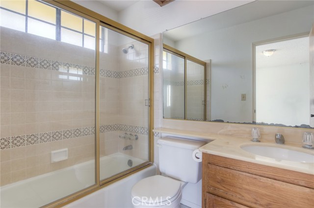 2015 Vanderbilt Lane, Redondo Beach, California 90278, 2 Bedrooms Bedrooms, ,2 BathroomsBathrooms,Residential,Sold,Vanderbilt,SB17234125