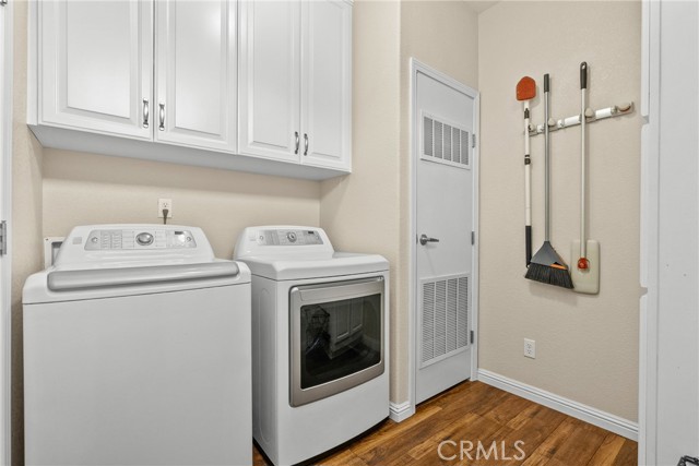 15455 Glenoaks Boulevard, 315 photo 33