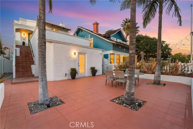 Detail Gallery Image 71 of 73 For 28 10th Ct (9th St Walkstreet), Hermosa Beach,  CA 90254 - – Beds | – Baths