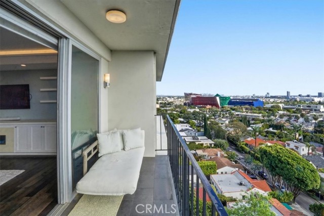 Detail Gallery Image 20 of 75 For 818 N Doheny Dr #908,  West Hollywood,  CA 90069 - 2 Beds | 2 Baths