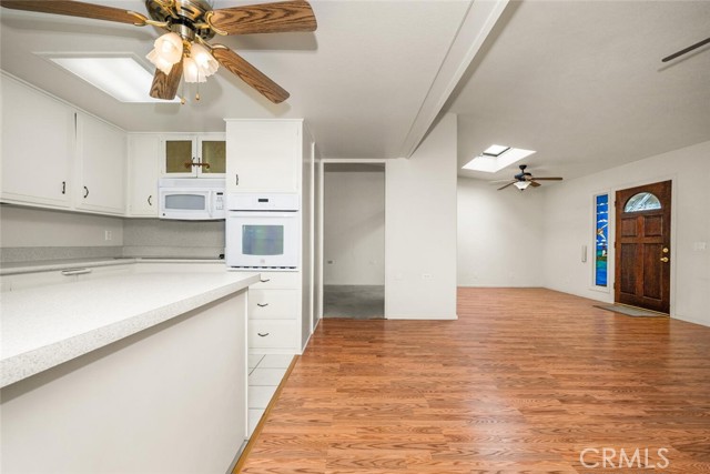 13350 St. Andrews Drive, Seal Beach CA: https://media.crmls.org/medias/74bdf893-e02b-4226-96d5-23ddc7d38018.jpg