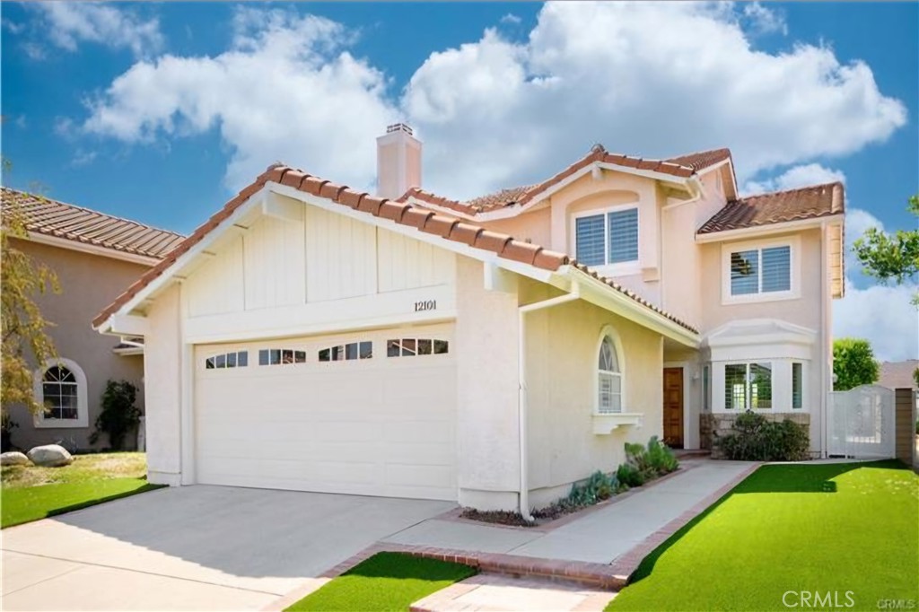 12101 Falcon Crest Way