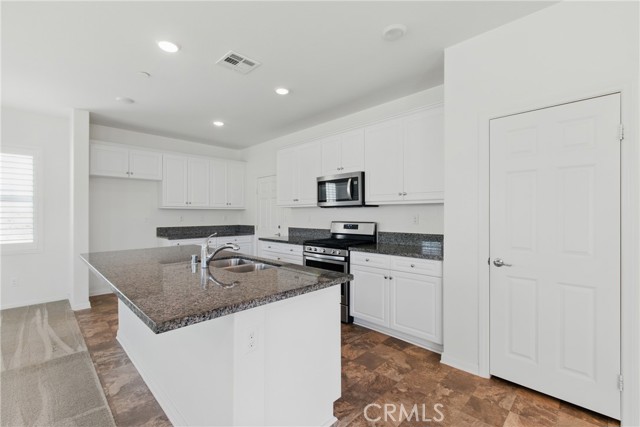 Detail Gallery Image 27 of 39 For 24583 Acadia Dr, Corona,  CA 92883 - 3 Beds | 2/1 Baths