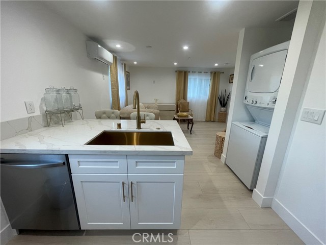 15032 Valley Vista, Sherman Oaks CA: https://media.crmls.org/medias/74beb676-597b-43f0-81ed-cfda9ec9751f.jpg