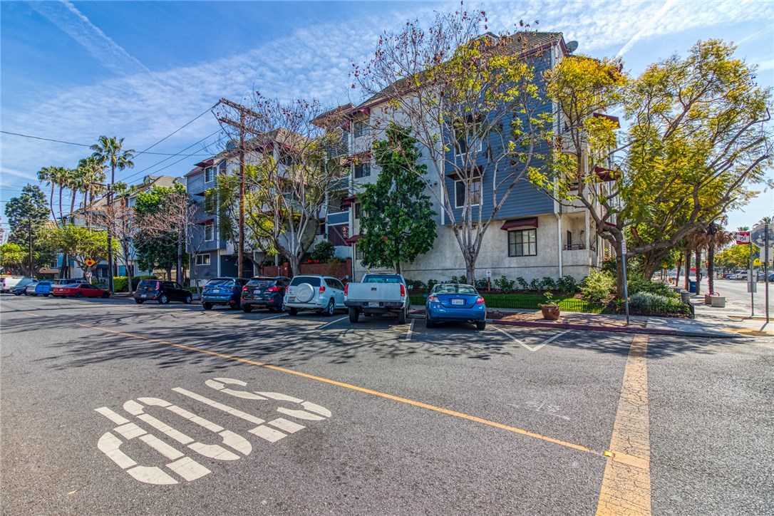 Detail Gallery Image 2 of 30 For 730 W 4th St #306,  Long Beach,  CA 90802 - 2 Beds | 2 Baths