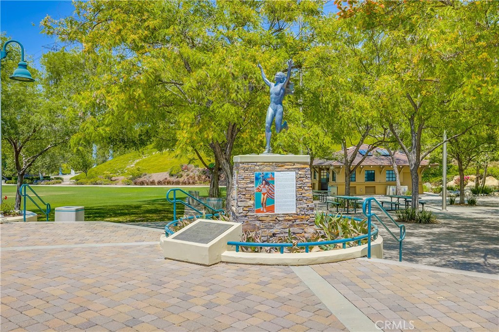 https://media.crmls.org/medias/74bef526-0344-4a82-9590-92aae0ab828d.jpg?preset=X-Large