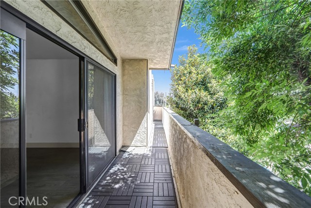 2 Bed Home for Sale in Valley Village, California