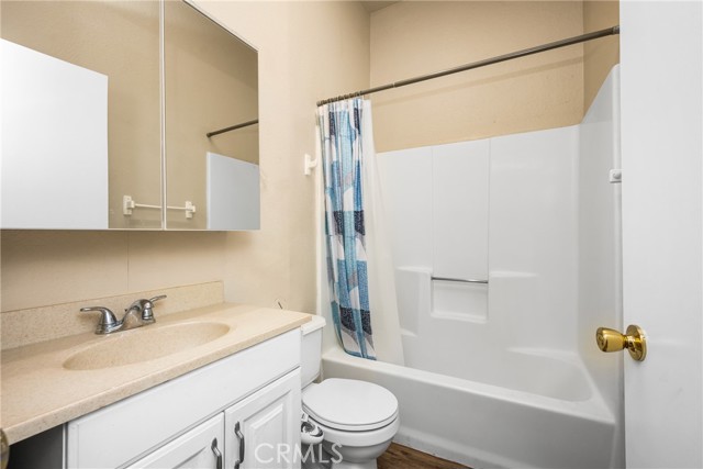 Detail Gallery Image 14 of 16 For 1521 Junipero Ave, Long Beach,  CA 90804 - 2 Beds | 2 Baths