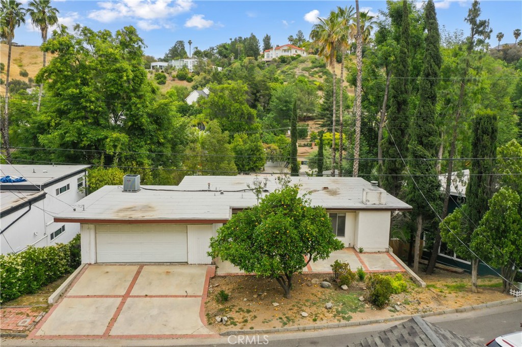 4828 Regalo Road, Woodland Hills, CA 91364