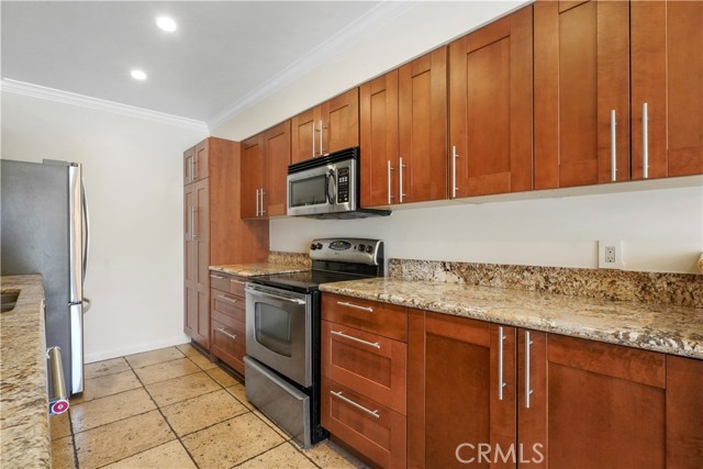 11970 Montana Avenue, Brentwood CA: https://media.crmls.org/medias/74c08b74-36ae-4330-84ef-8f25f7212311.jpg