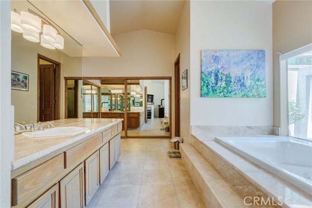 20003 Waco Road, Apple Valley CA: https://media.crmls.org/medias/74c2b69f-c6c5-4e87-9250-2c763565aaec.jpg