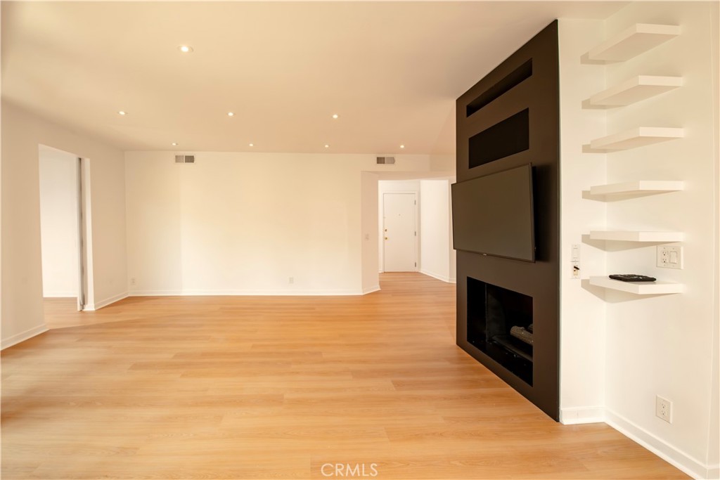 MLS #SR26103305 image #9