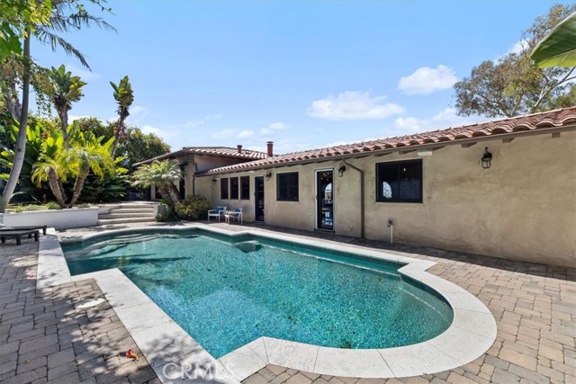 Detail Gallery Image 18 of 52 For 364 via Almar, Palos Verdes Estates,  CA 90274 - 5 Beds | 3/1 Baths