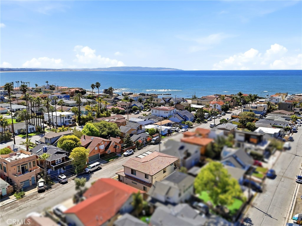 https://media.crmls.org/medias/74c3748b-fd3c-4960-b8ae-c4671ede02e5.jpg?preset=X-Large