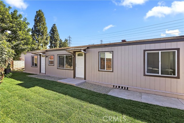 700 E Washington Street, Colton CA: https://media.crmls.org/medias/74c45b14-092e-4cad-8f22-2cd234475503.jpg