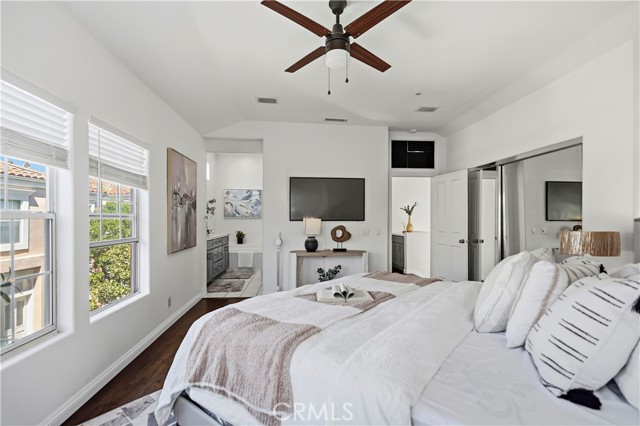 Detail Gallery Image 16 of 23 For 8 Cuzzano Aisle, Irvine,  CA 92606 - 3 Beds | 2/1 Baths