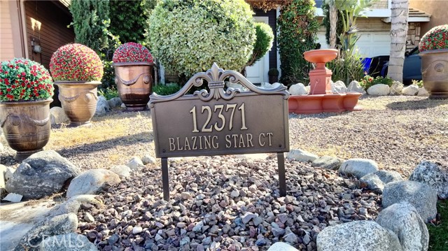 Image 6 of 37 For 12371 Blazing Star Court